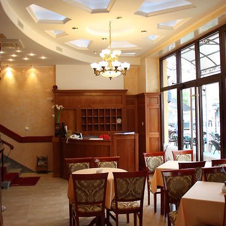 Garni Hotel Beograd ネゴティン エクステリア 写真