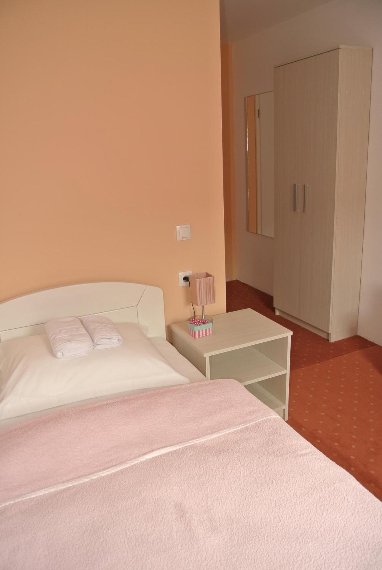 Garni Hotel Beograd ネゴティン 部屋 写真
