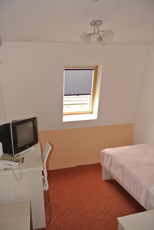 Garni Hotel Beograd ネゴティン エクステリア 写真