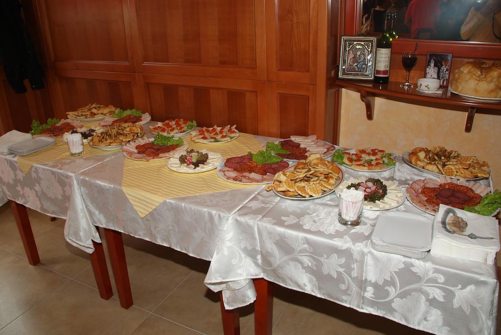 Garni Hotel Beograd ネゴティン エクステリア 写真