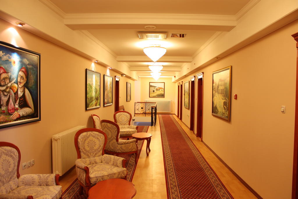 Garni Hotel Beograd ネゴティン エクステリア 写真