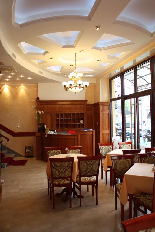 Garni Hotel Beograd ネゴティン エクステリア 写真